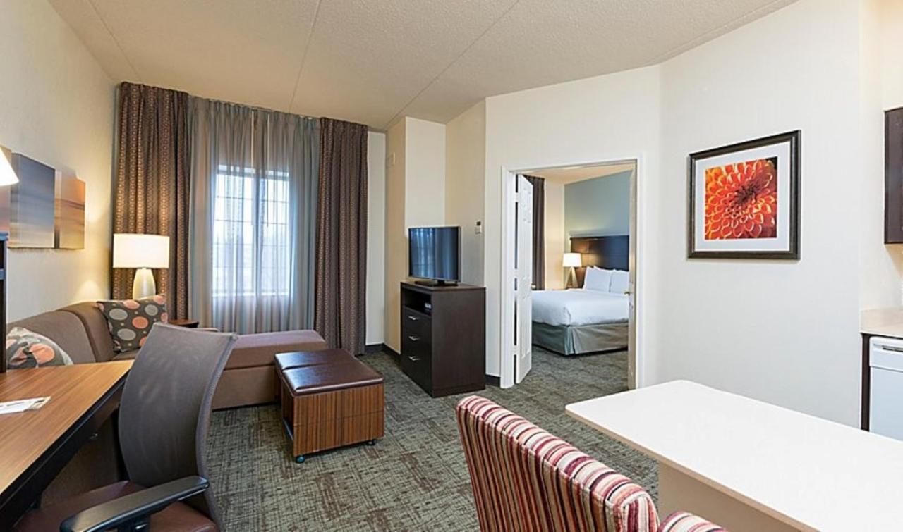 Staybridge Suites Glenview By Ihg Esterno foto